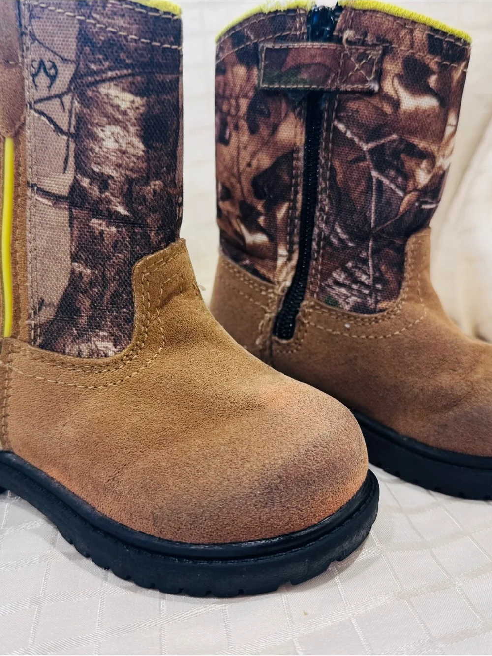 Magellan Outdoors rugged pull